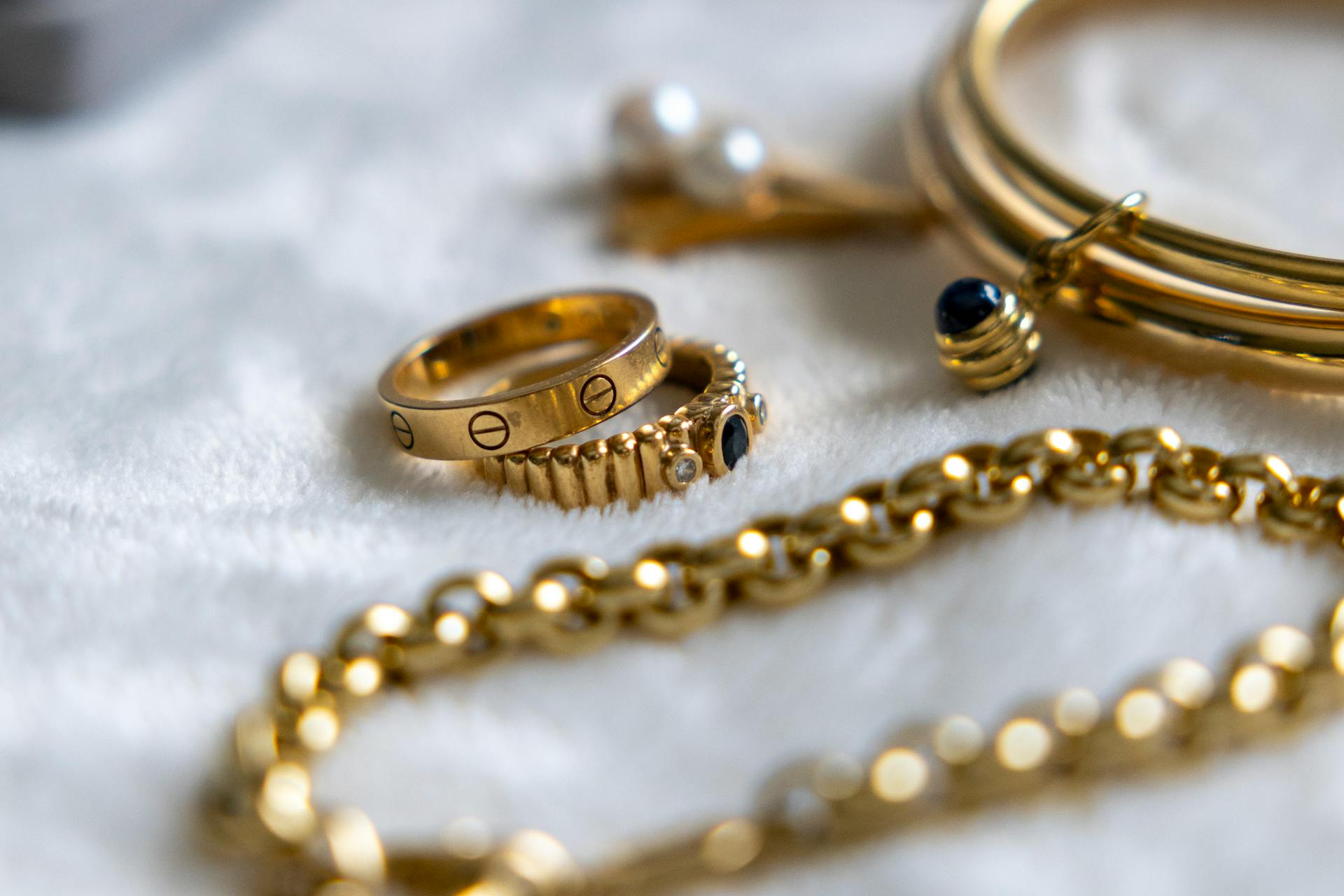 Jewellery Insurance vs Home Insurance Key Differences UEI